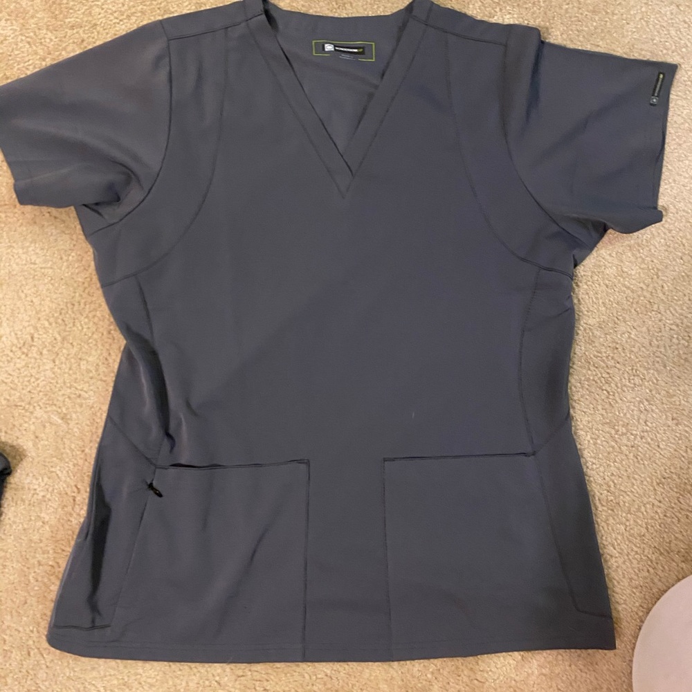 Wonder wink scrubs